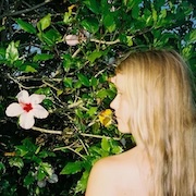 Alice Phoebe Lou: Oblivion